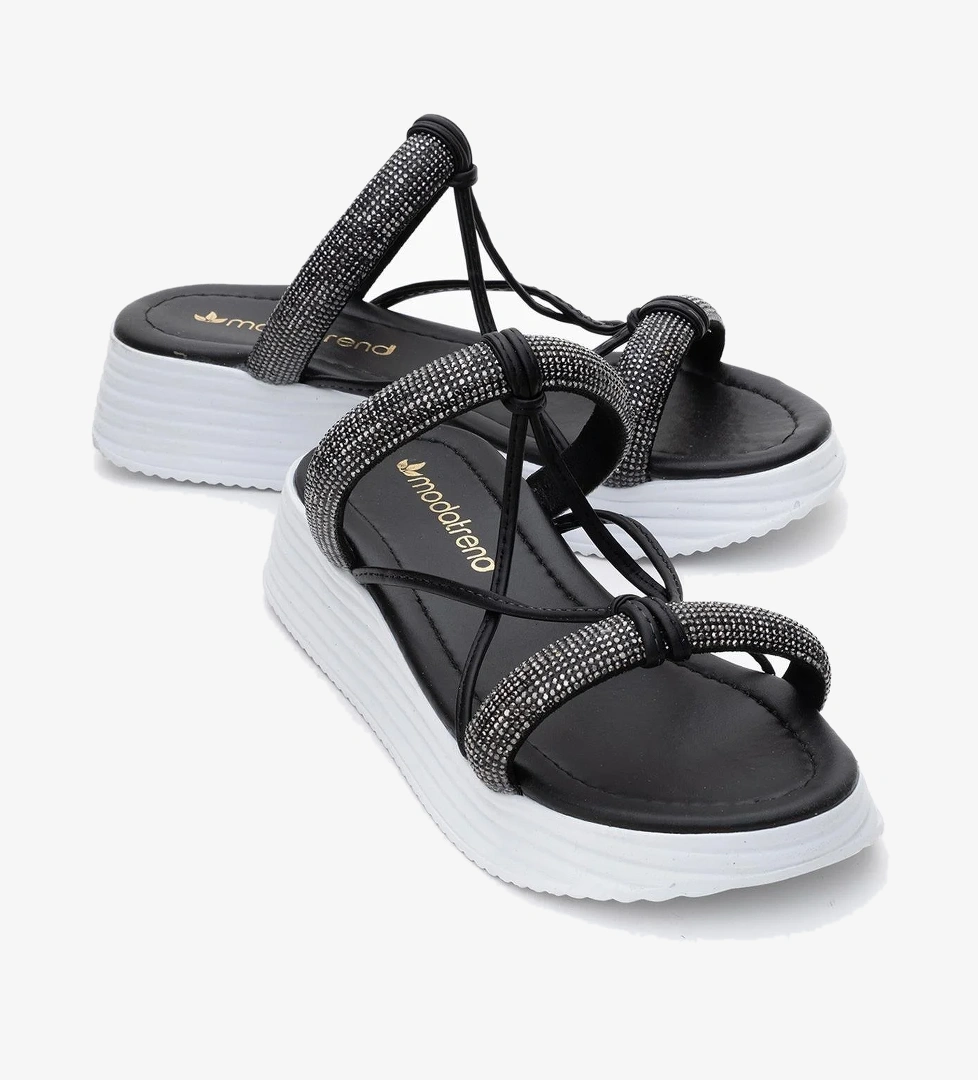 Ccway Kadın Taşlı Düz Terlik Si̇yah Beyaz model görseli