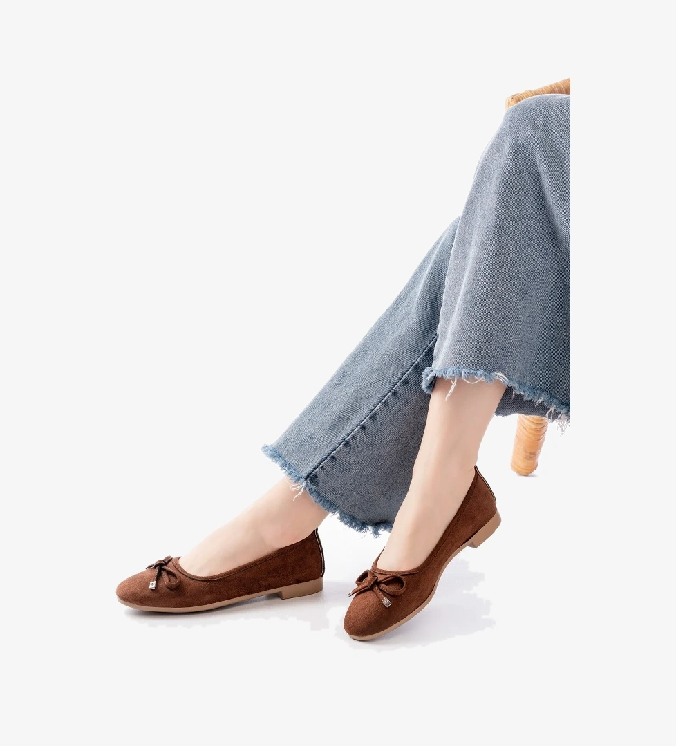 Divolya Potin Süet Fiyonklu ( 2 Cm) Oval Burunlu Günlük Kullanım Babet model görseli