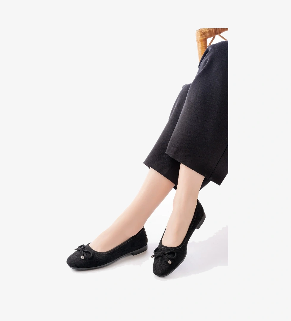 Potin Siyah Süet Fiyonklu ( 2 cm) Oval Burunlu Günlük Kullanım Babet