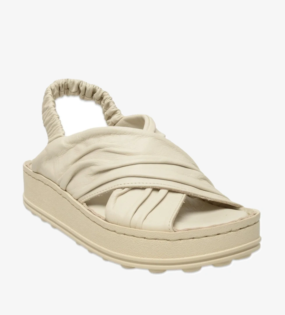 Mammamia D25ys-2585z Günlük Siyah Krem Kadın Sandalet model görseli