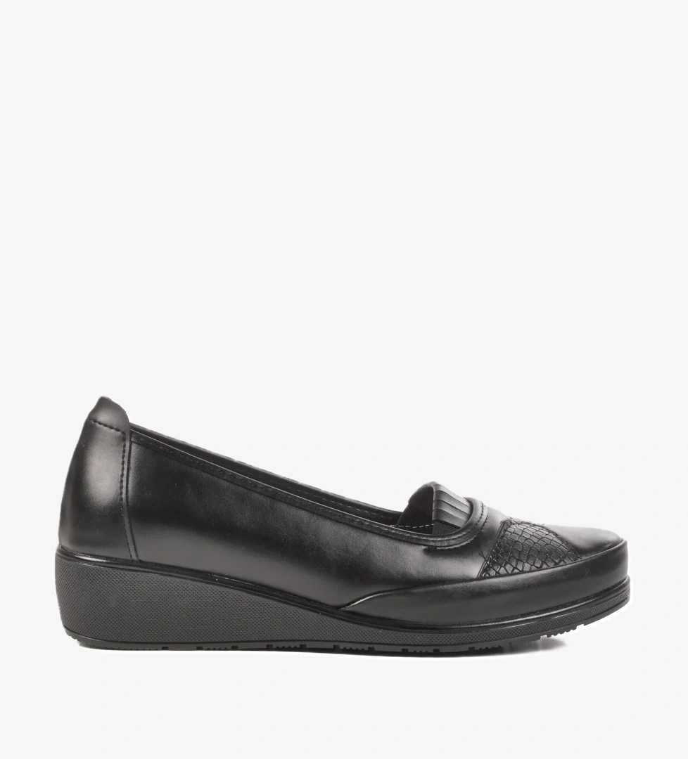 A Spor Aspor Taba Siyah Hakiki Deri Kadın Casual Ayakkabı model görseli