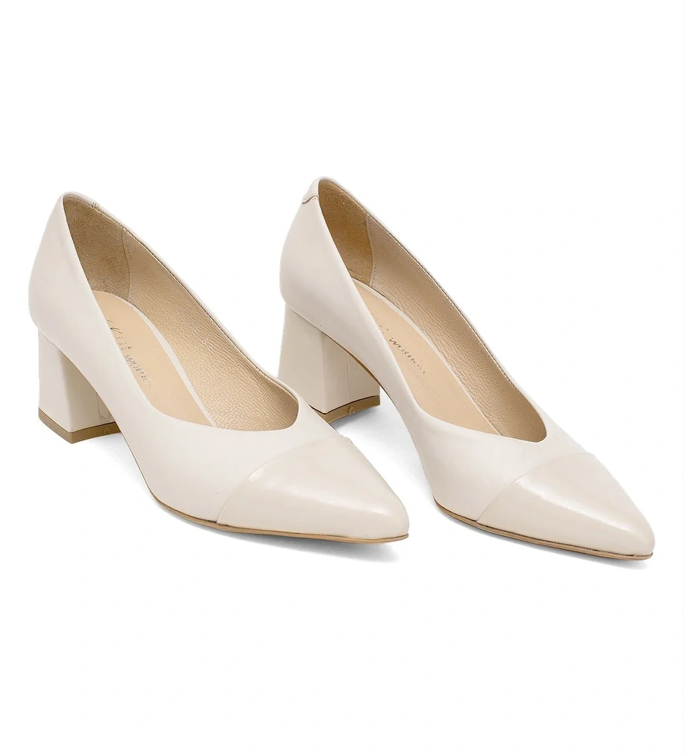 Elit Lavinia Kadın Hakiki Deri Klasik Topuklu Ayakkabı Bej