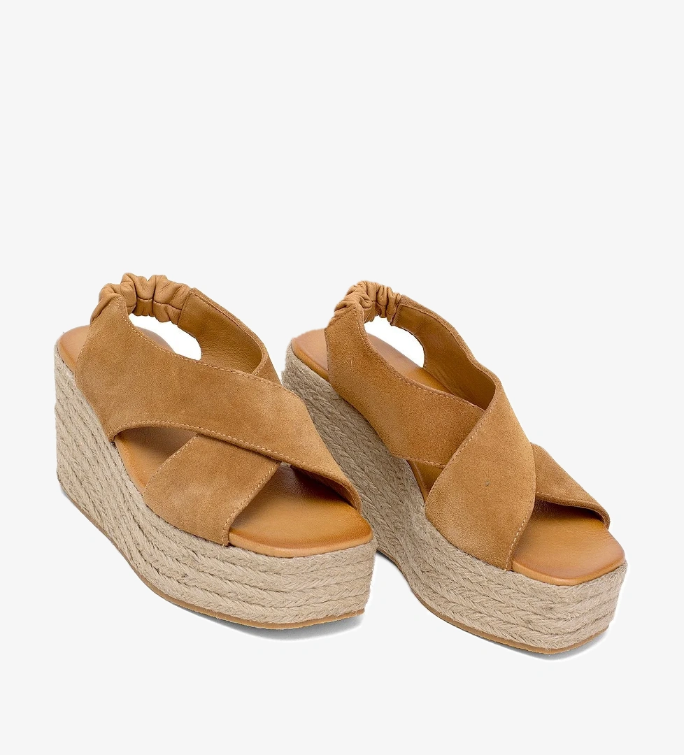 Ayakkabı Fuarı Elit Rosabelle Kadın Hakiki Süet Deri Dolgu Topuk Sandalet Taba Bej model görseli