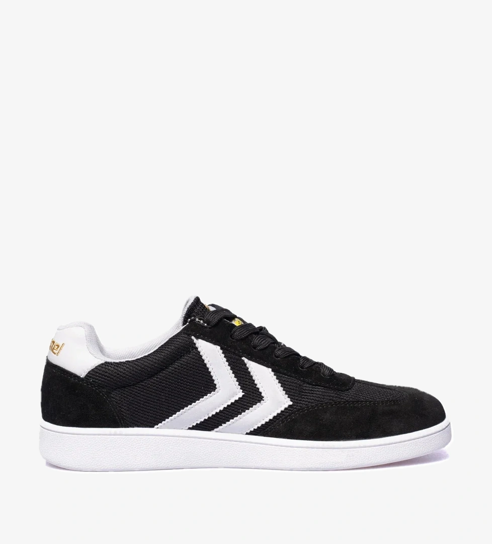 Hummel Siyah Unisex Spor Ayakkabı model görseli