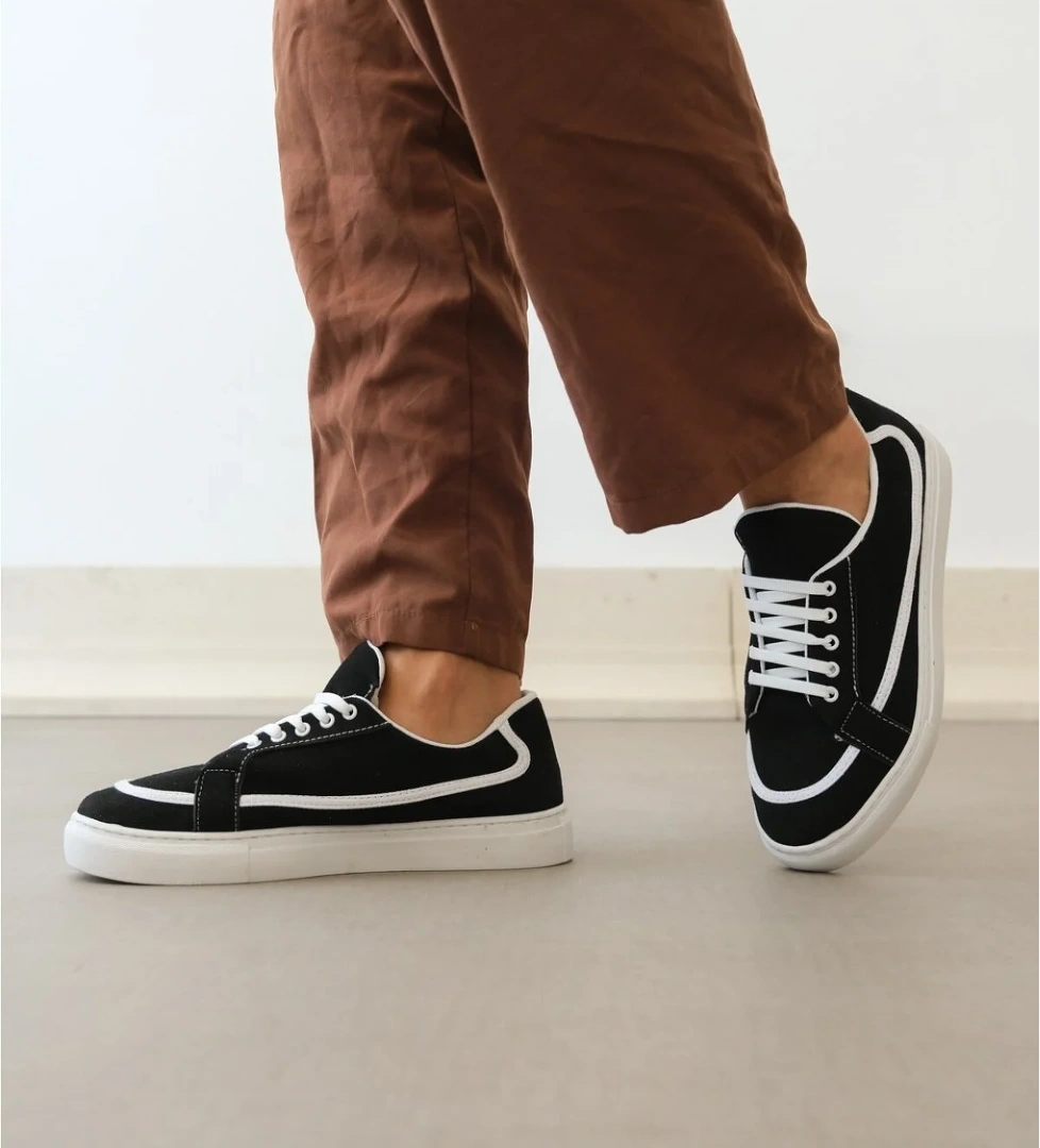 Pabucmarketi Bağcıklı Erkek Spor Ayakkabı SİYAH (BEYAZ TABAN) model görseli