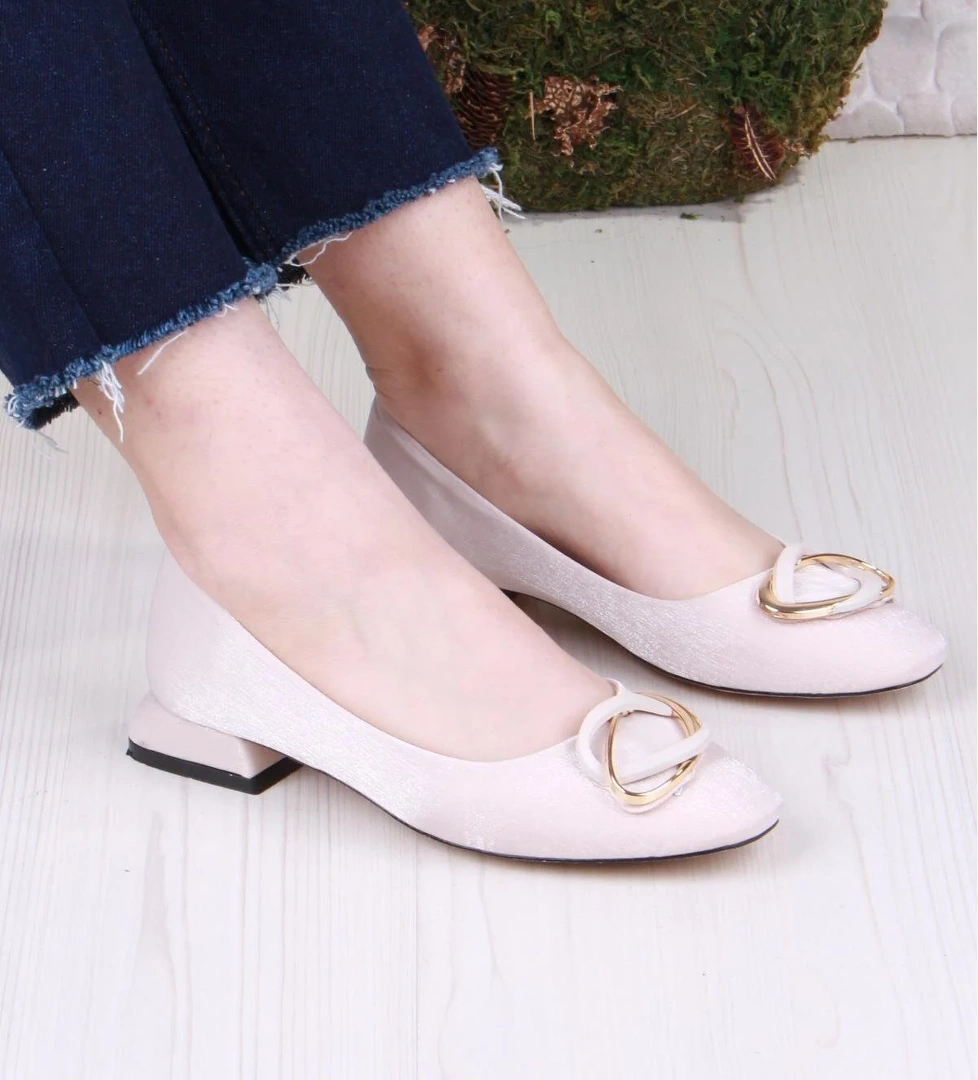 2343304 Merry Saten Toka Detaylı Alçak Topuk Kadın Ayakkabı