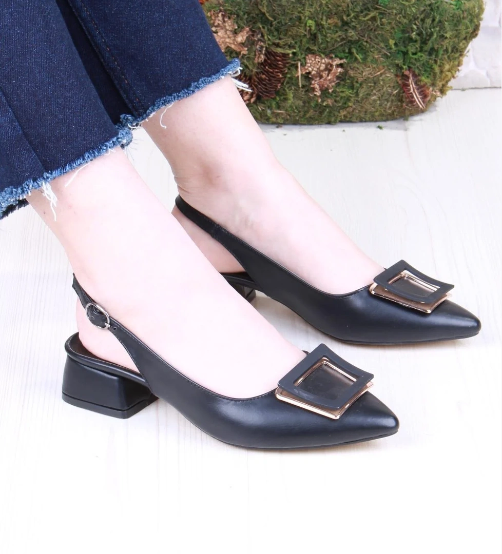 090-30130 Arkası Açık Toka Detaylı Alçak Topuk Kadın Ayakkabı - Görsel 1