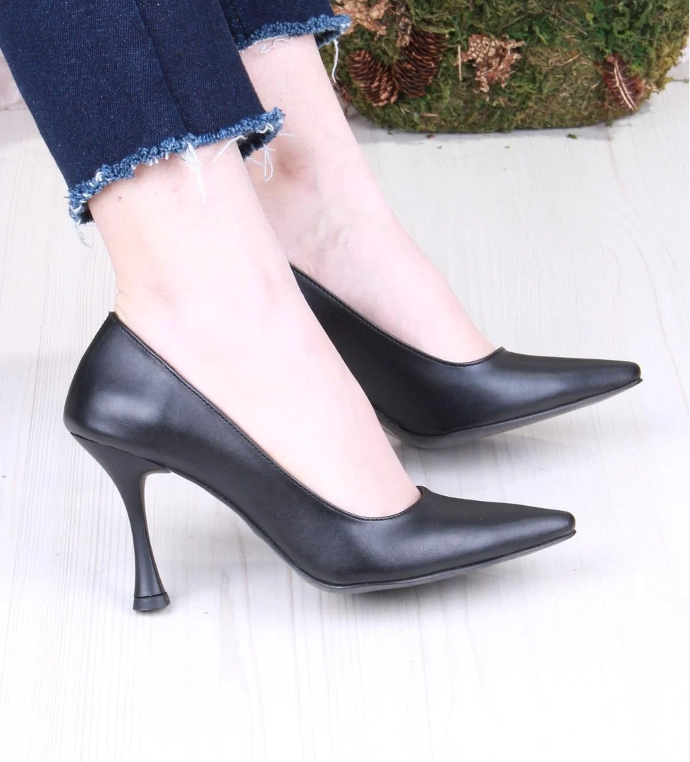 Fort 16307 Düz Sade Cilt Rahat Şık Stiletto Yüksek Topuklu Kadın Ayakkabı model görseli