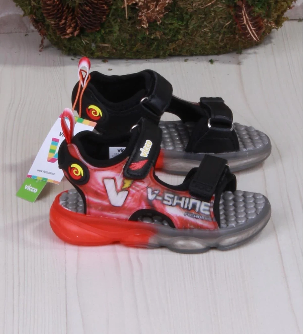 Vicco 332.B25Y.255 Felipe Siyah Rahat Esnek Işıklı Erkek Çocuk Sandalet model görseli