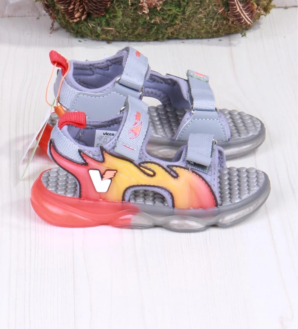 332.P25Y.256 Jack Gri Rahat Esnek Işıklı Erkek Çocuk Sandalet - Görsel 1