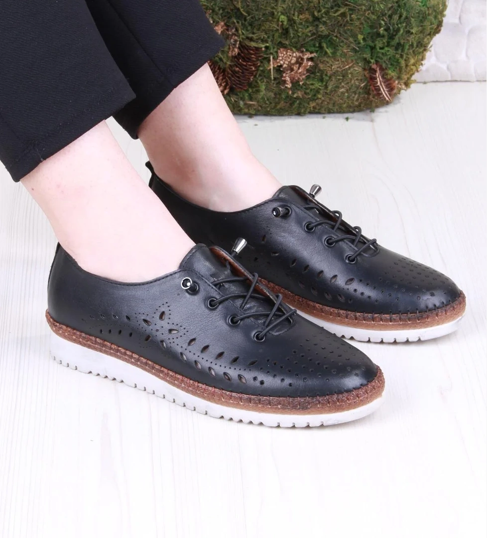 1005 Rahat Lastik Bağcıklı Delikli Hakiki Deri Kadın Ayakkabı - Görsel 1