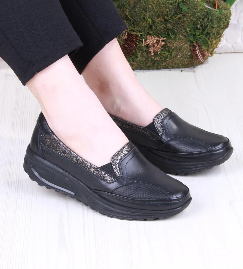 Mehmet Mete 32050 Anatomik Hafif Rahat Hakiki Deri Kadın Ayakkabı model görseli