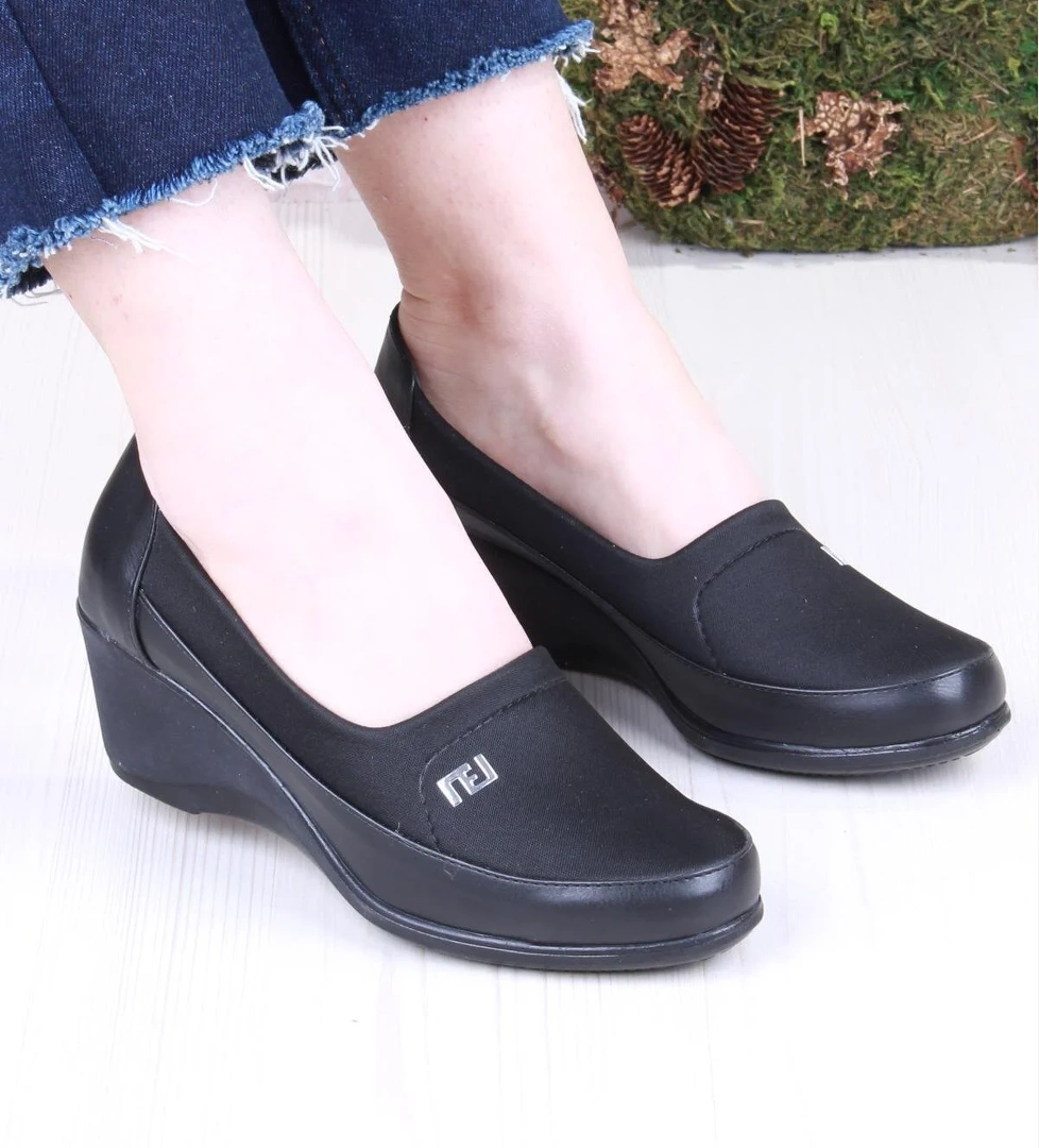 Fort Nfx 42017 Siyah Hafif Rahat Dolgu Taban Şık Kadın Günlük Ayakkabı model görseli