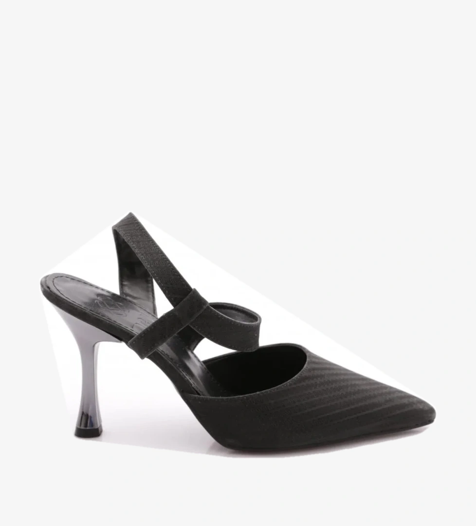 1002 Kadin Lastikli Arkasi Açik Sivri Burunlu İnce Topuklu Ayakkabi - Görsel 1