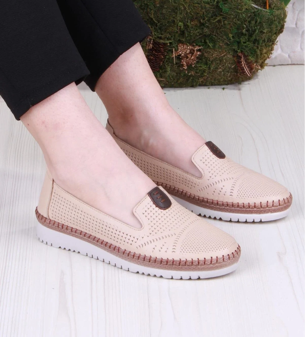 1008 Rahat Lazer Delikli Hakiki Deri Kadın Ayakkabı