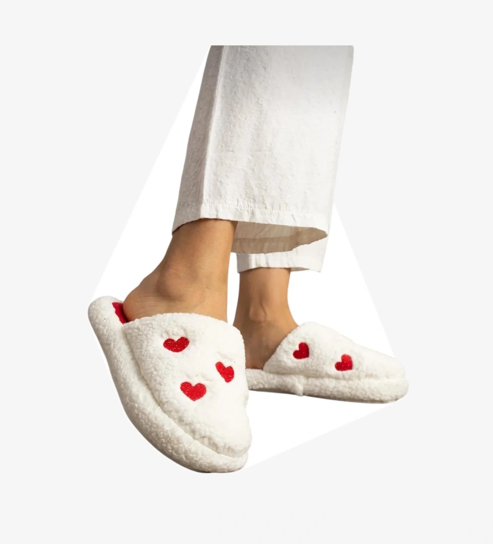 Kadın Pofuduk Nakışlı Ev Terliği Çeyiz Bohça Terliği Valentine's Day BEYAZ - KIRMIZI