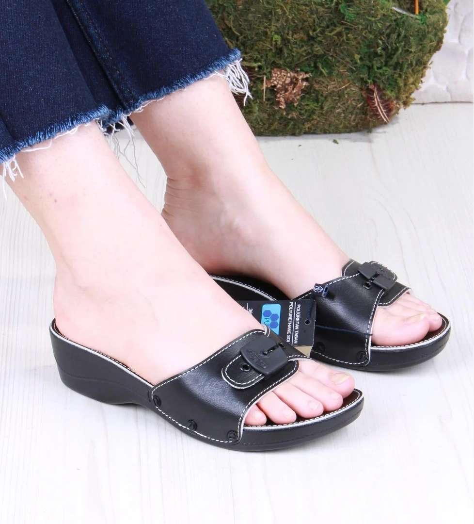 Ceyo Minelli Topuklu Siyah Ortapedik Dolgu Topuk Kadın Terlik model görseli