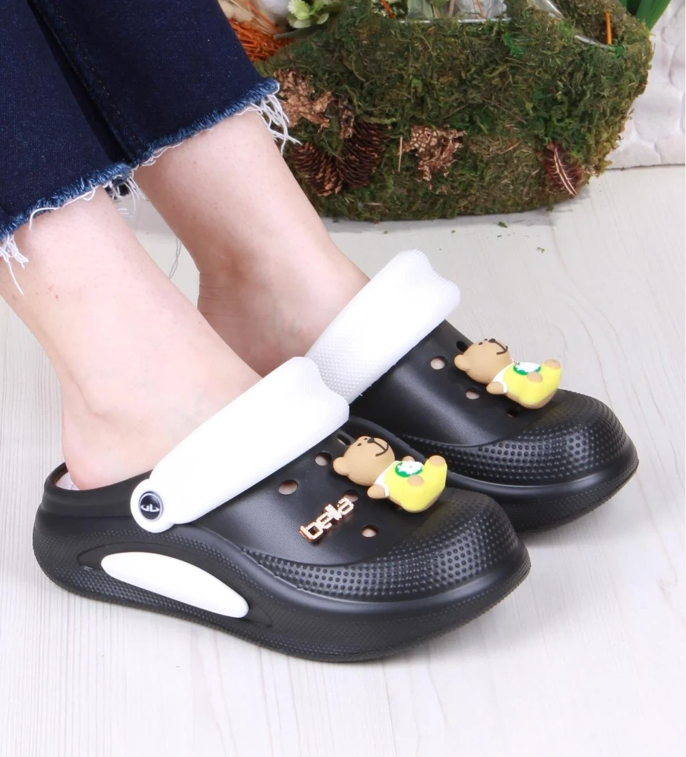 Fort E468 Bella Siyah Beyaz Eva Malzeme Sabo Doktor Medikal Aşçı Günlük Burnu Kapalı Terlik model görseli