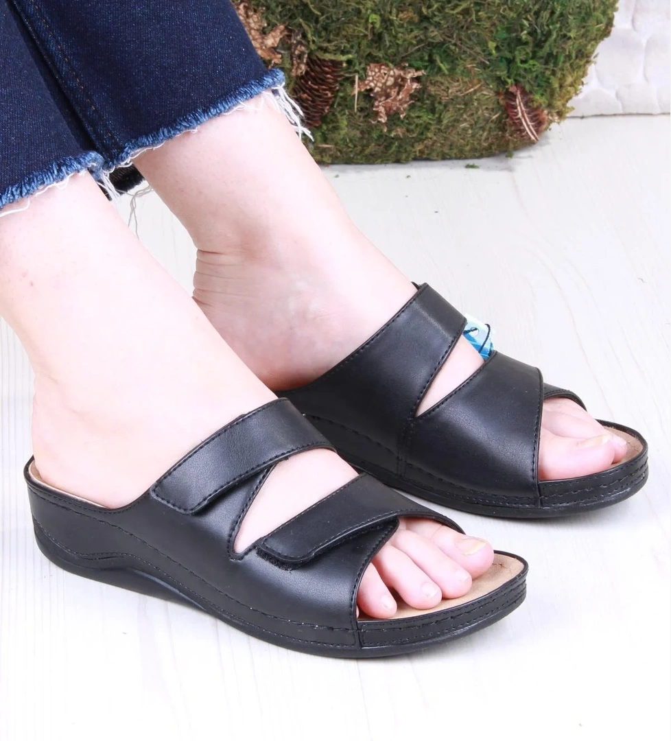 9946 Siyah Rahat Topuk Dikeni Destekli Cırtlı Kadın Terlik - Görsel 1