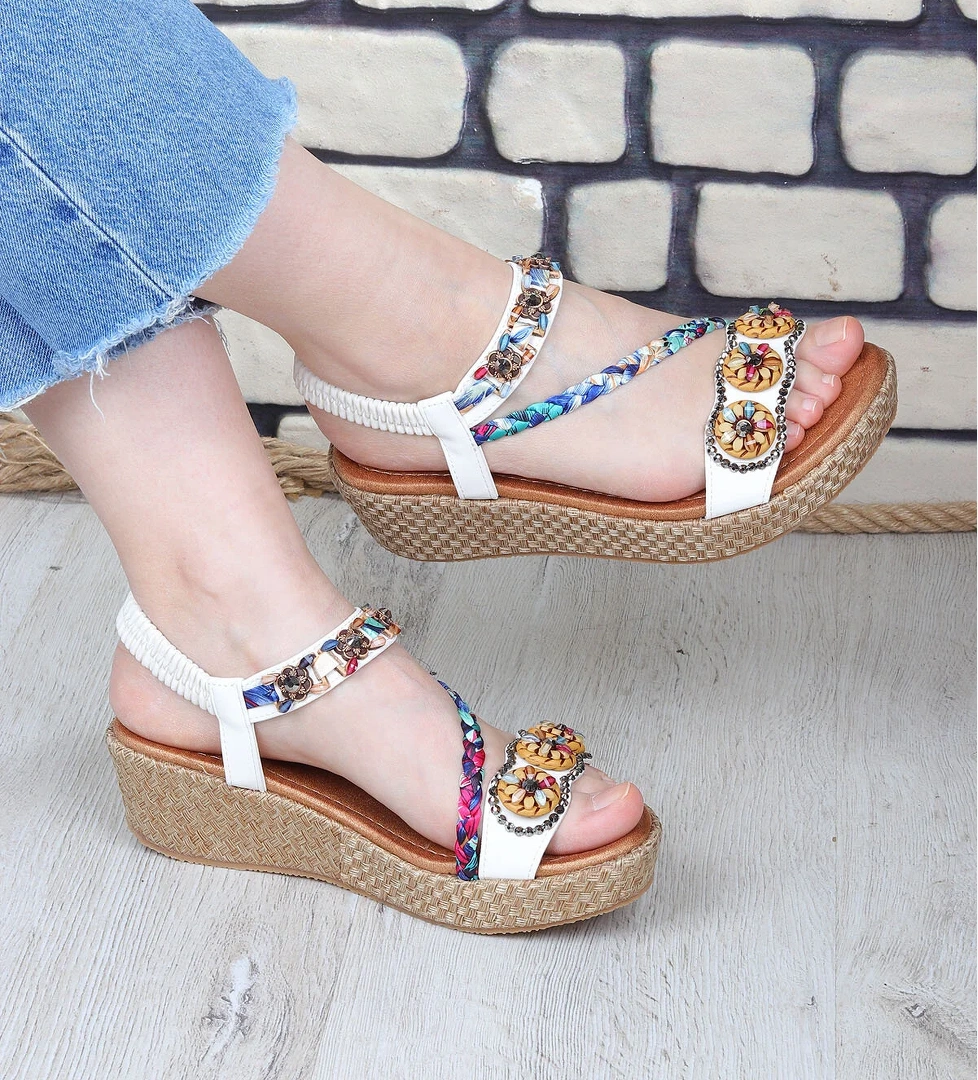 Daisy Rahat Taban Taş Boncuk Detaylı Kadın Sandalet - Görsel 1