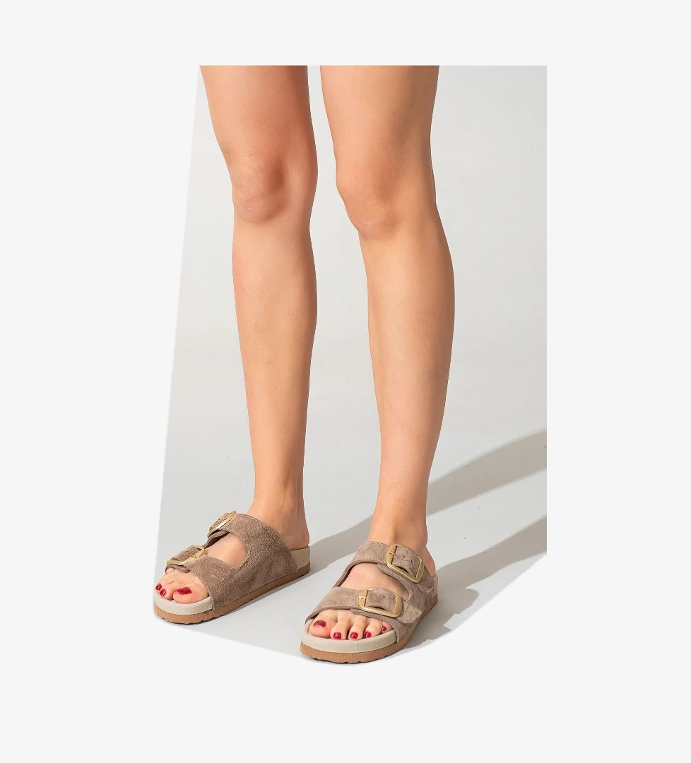 7543 Kadın Deri Terlik