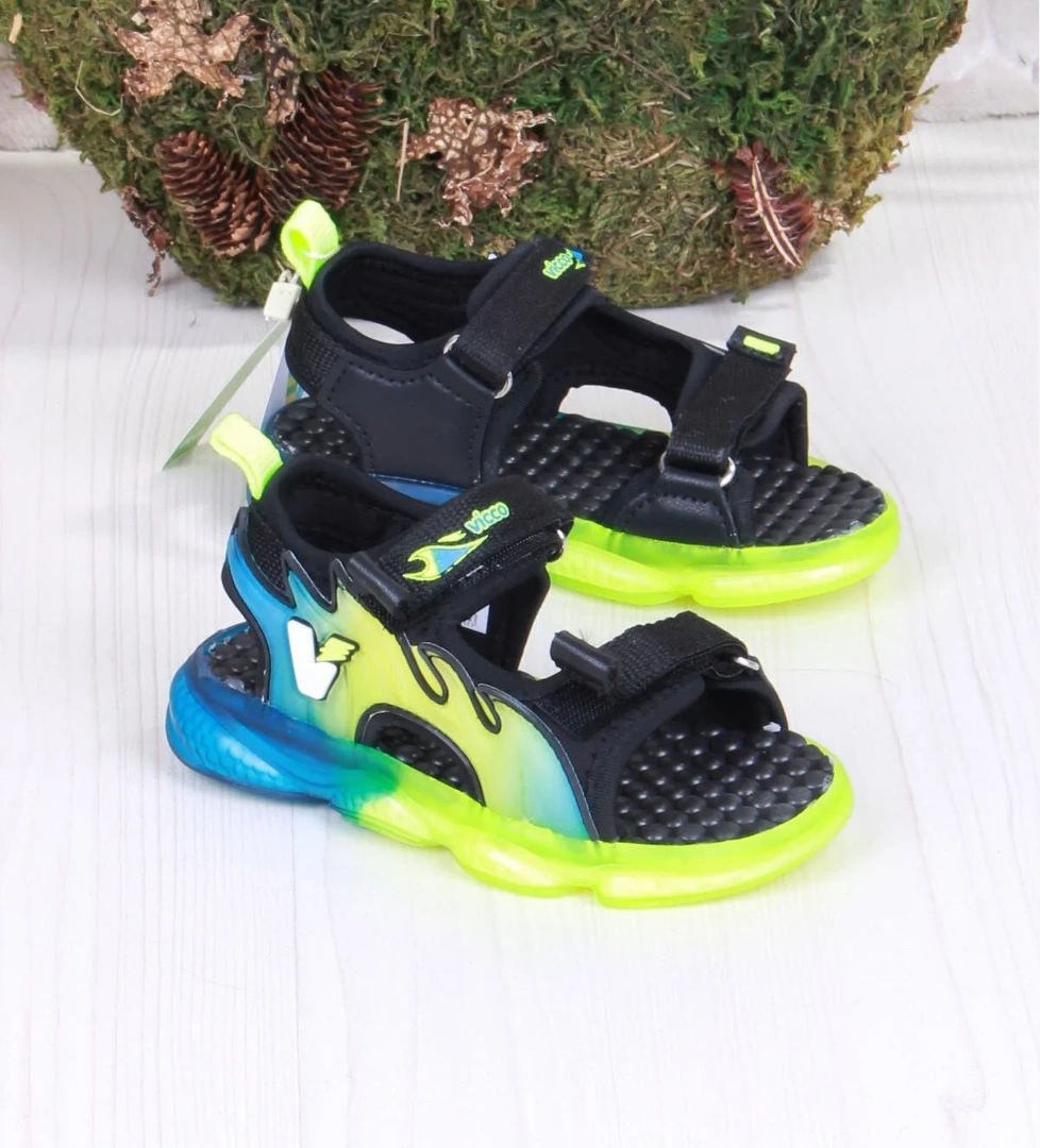 Vicco 332.B25Y.256 Jack Siyah Rahat Esnek Işıklı Erkek Çocuk Sandalet model görseli