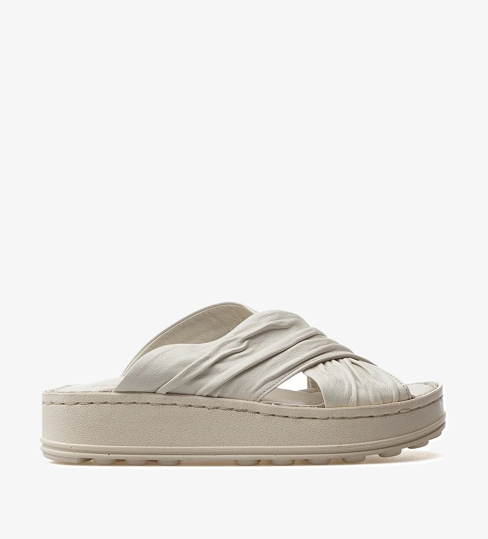 Mammamia Kadın Ortopedik Taban Günlük Terlik 25y D25yt-1430 Z Krem model görseli