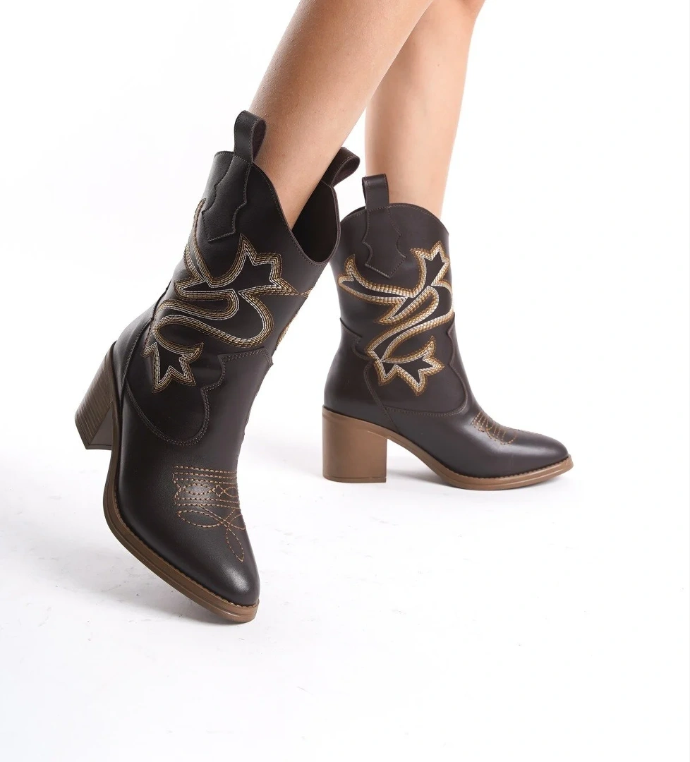 Modabuymuş Bazal Acı Kahverengi Kovboy Bot Topuklu Rahat Nakışlı Western Bot model görseli