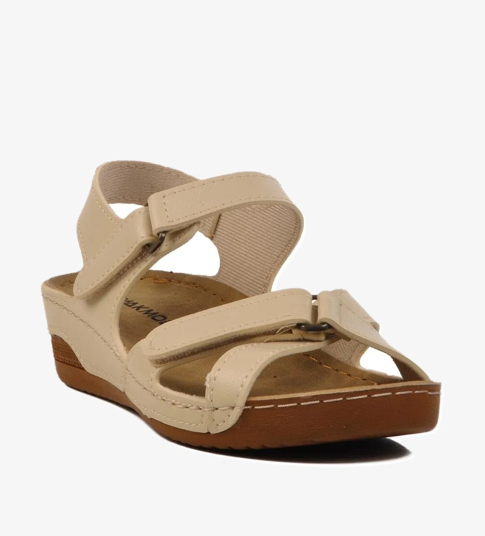 Ayakmod Bej Siyah Kadın Dolgu Topuk Sandalet 02-380 Z model görseli