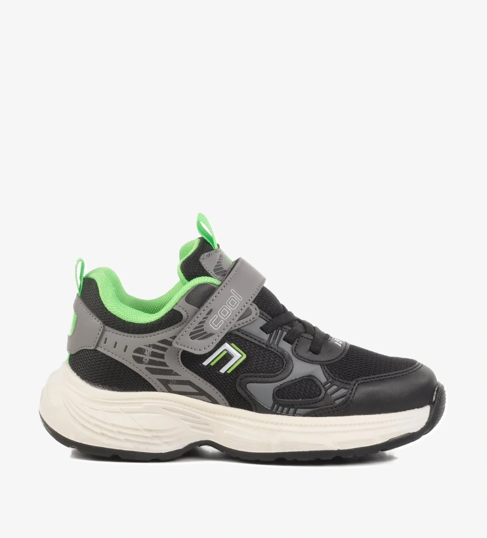 Aspor Siyah Cırtlı Erkek Çocuk Spor Ayakkabı