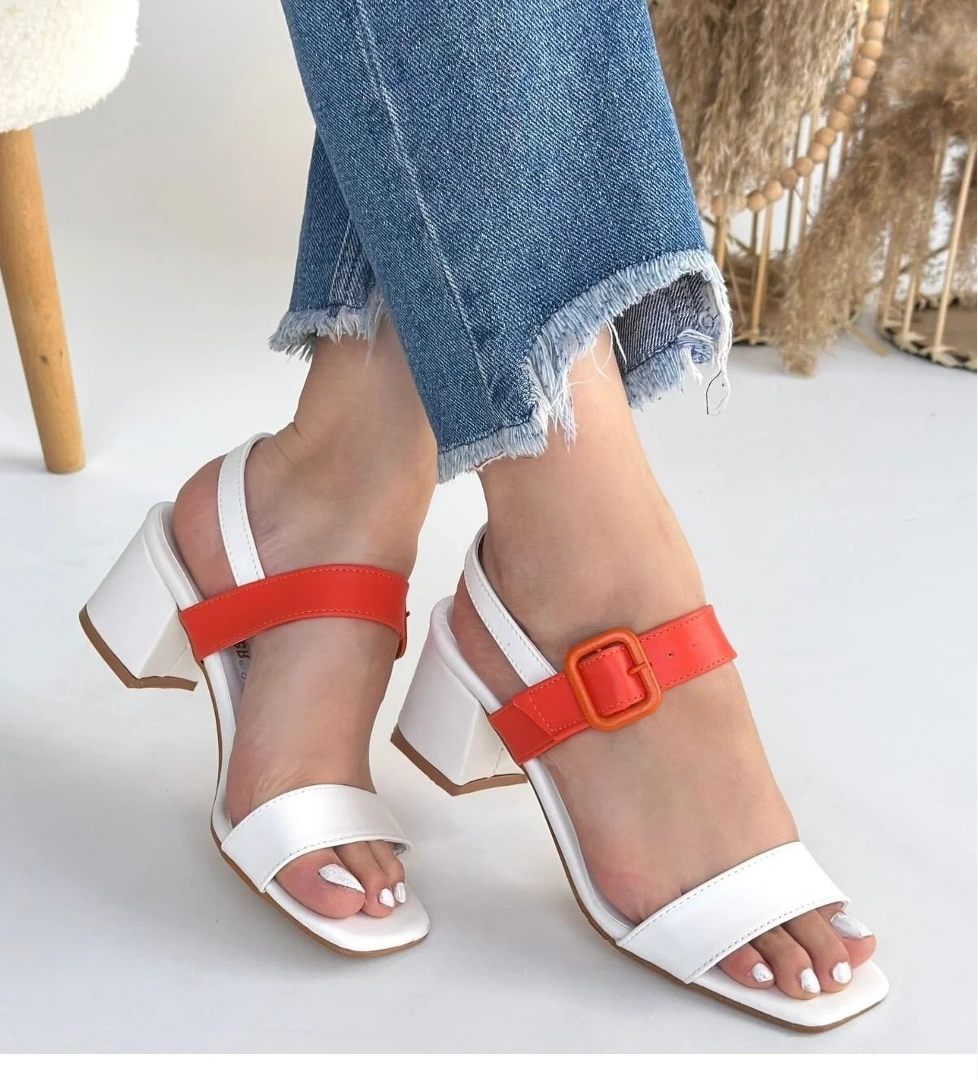 Beyaz Turuncu Kadın Topuklu Sandalet