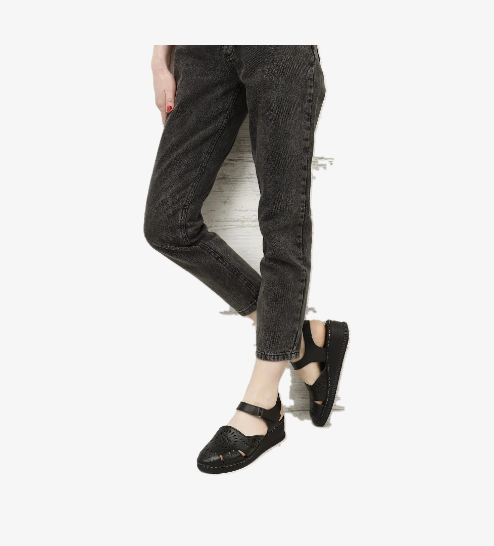 Venüs 24028800 Kadın Hakiki Deri Sandalet model görseli