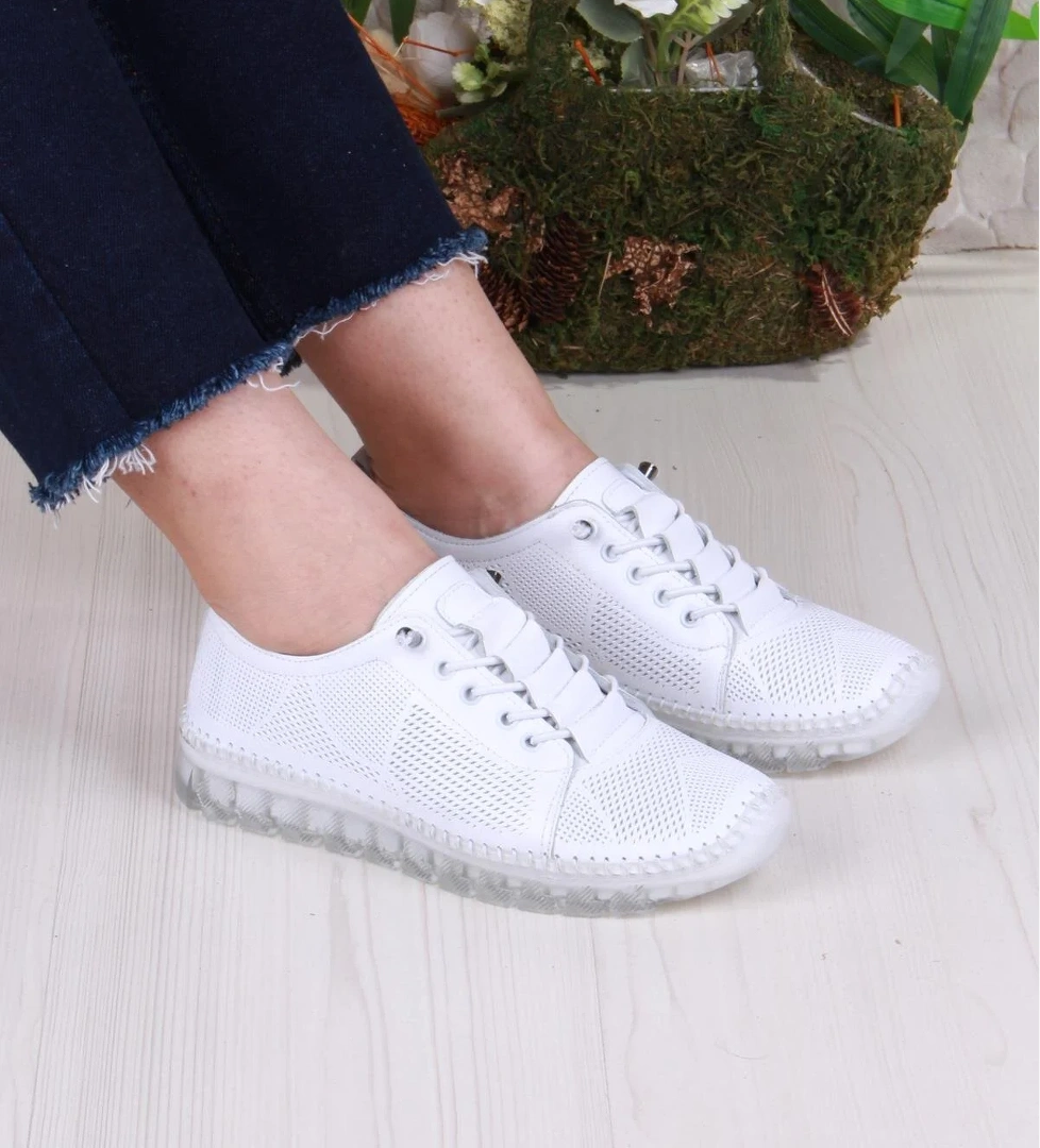 Mehmet Mete 0004 Anatomik Yumuşak Lazer Baskılı Hakiki Deri Kadın Ayakkabı model görseli