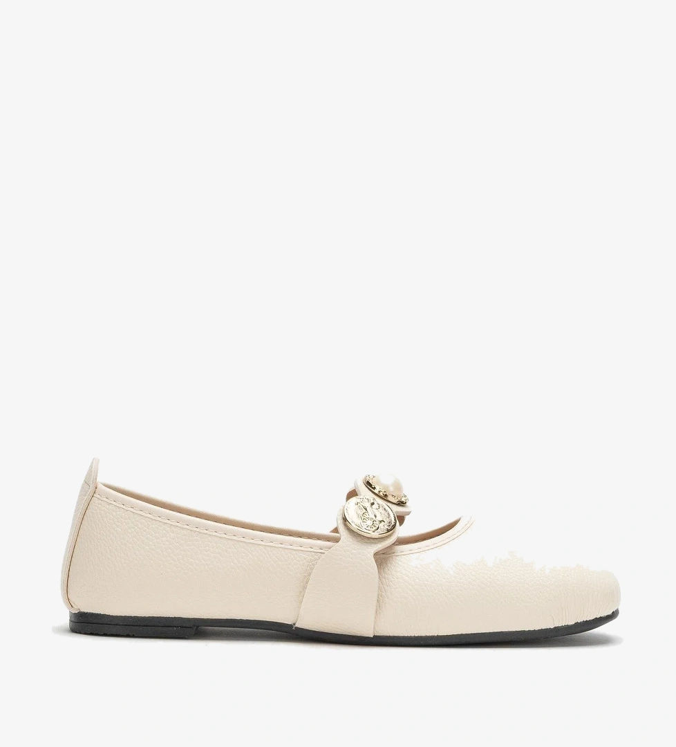 Liger Kadın Aksesuarlı Bantlı Babet Ayakkabı model görseli