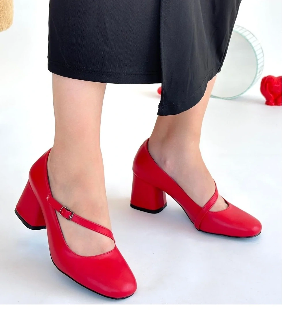 Kırmızı Kadın Klasik Topuklu Ayakkabı