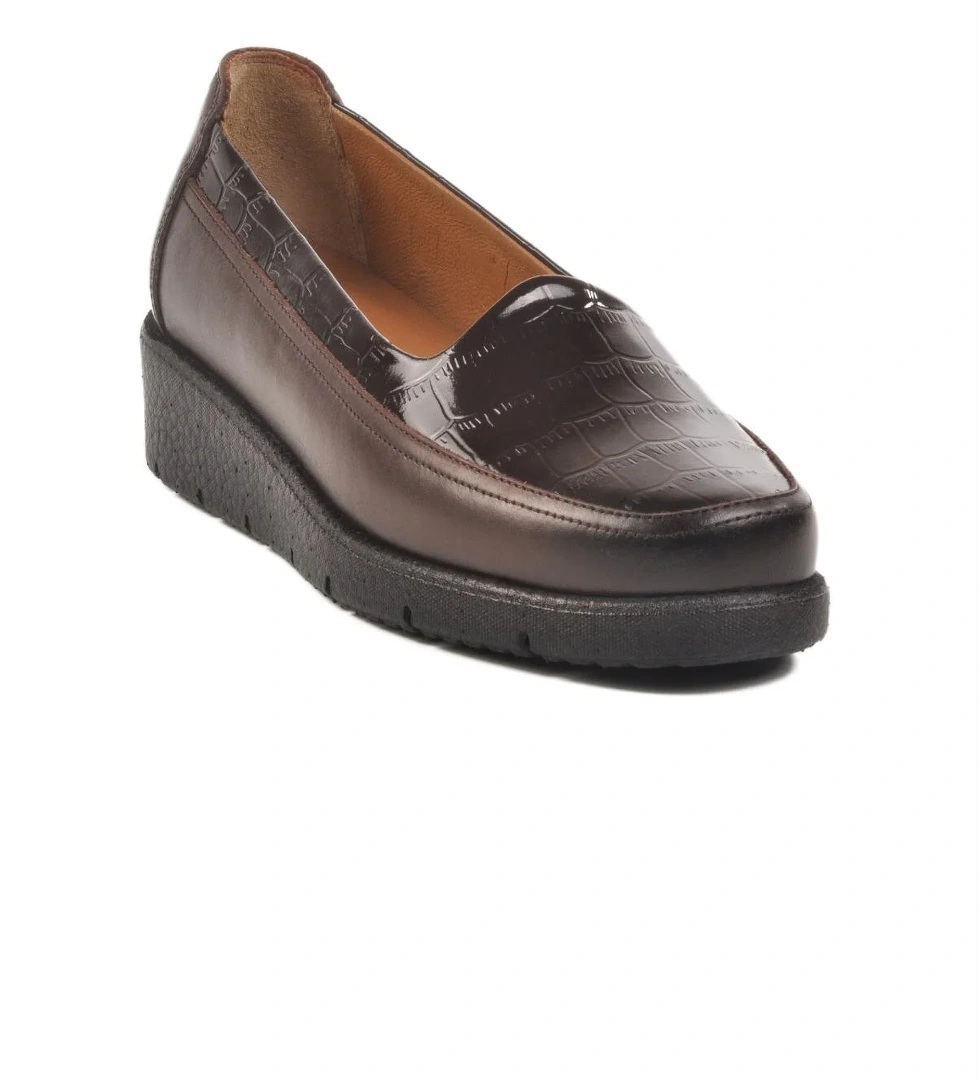 Walkway Kahve Bb092 Z Siyah Hakiki Deri Kadın Günlük Ayakkabı model görseli