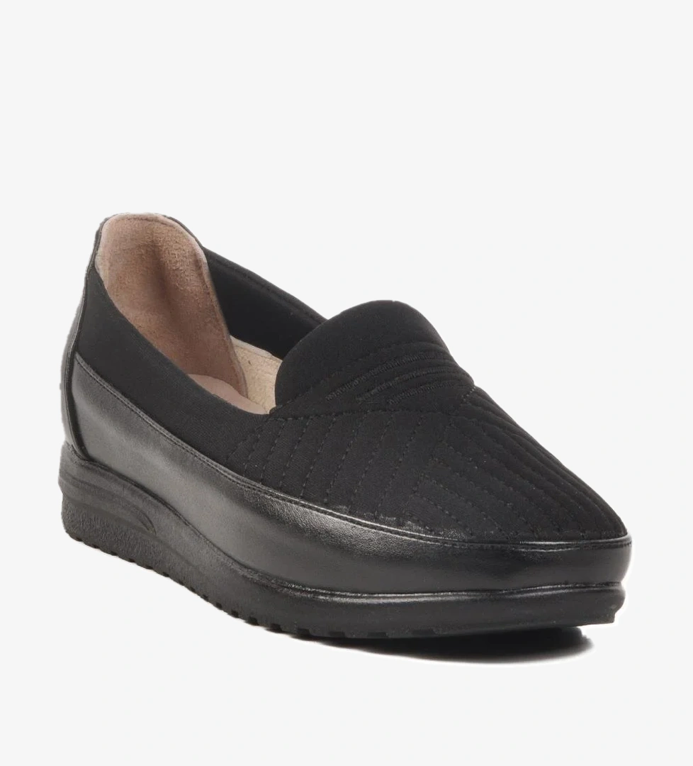 Ayakmod Siyah Kadın Günlük Ayakkabı 226 Z model görseli