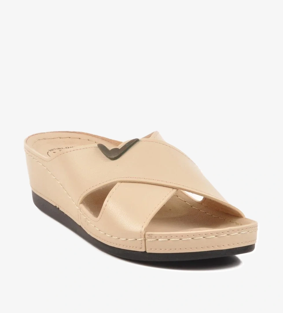 Ayakmod Bej Siyah Anatomik Taban Kadın Terlik Bento 15.047 Z model görseli