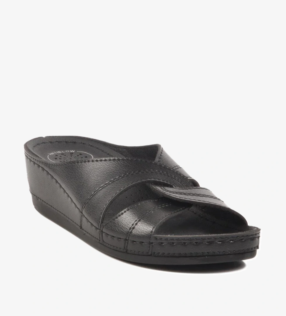 Ayakmod Siyah Anatomik Taban Kadın Terlik Bento 15.036 Z model görseli