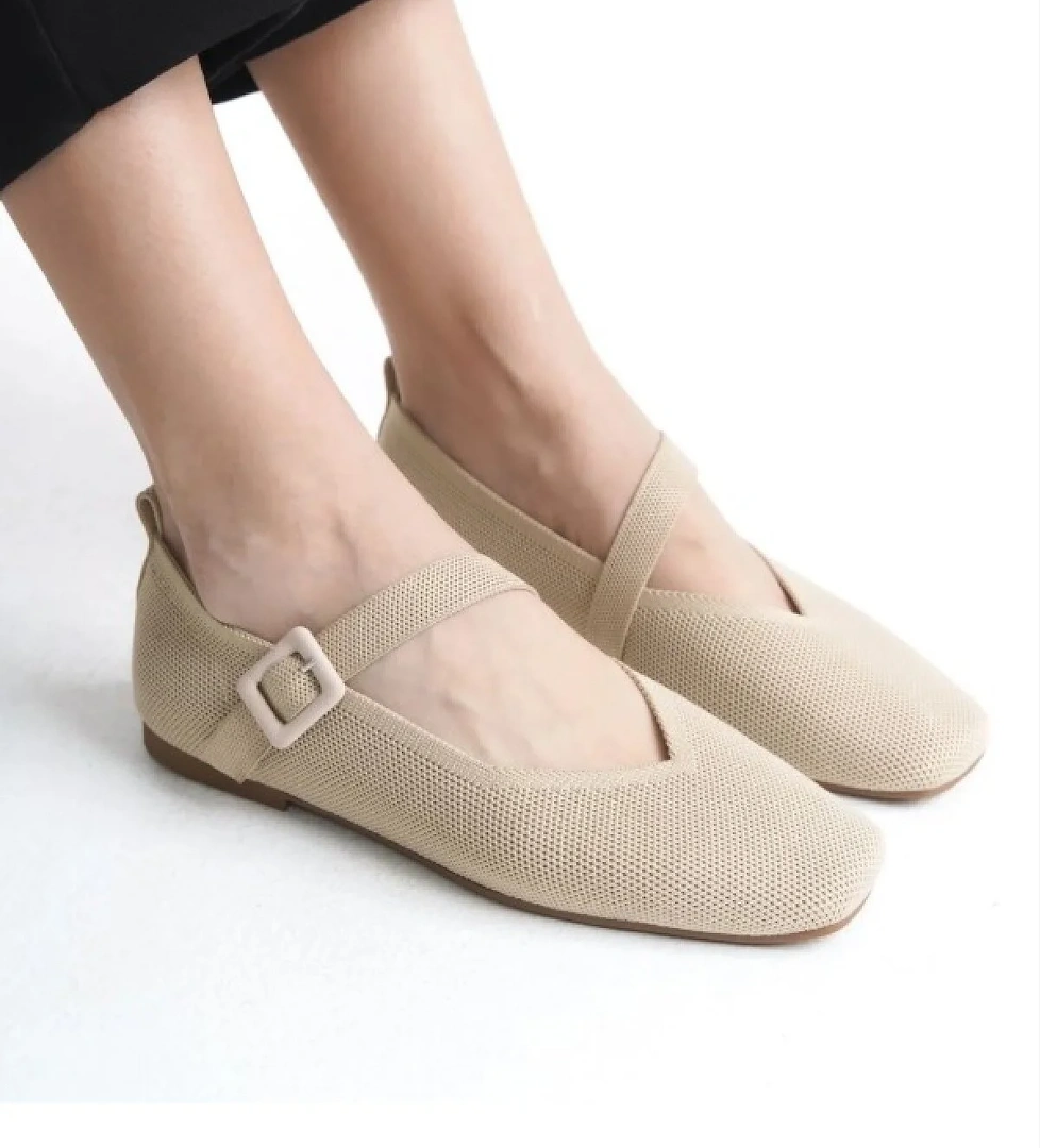 Feles Küt Burun Kemer Detaylı Kadın Babet Ayakkabı model görseli