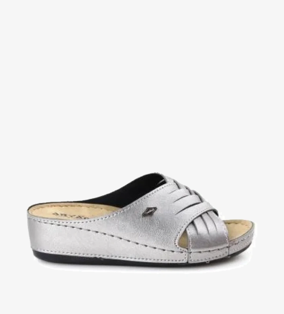 09-889 Orto pedik Kadın Günlük Terlik