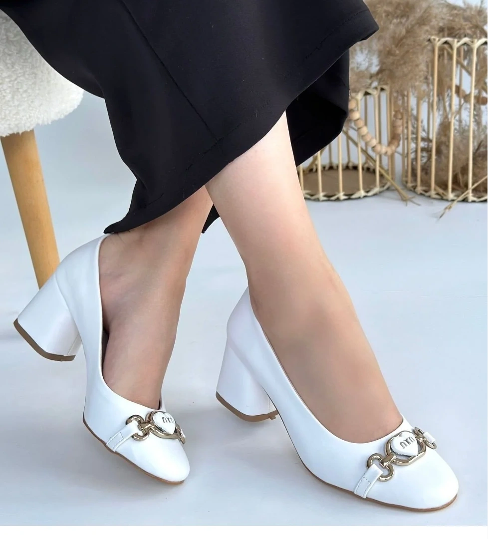 Pabucmarketi Kadın Klasik Topuklu Ayakkabı model görseli