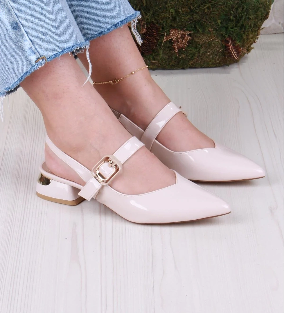 Fort 129-1210 Fls Rugan Alçak Topuk Arkası Açık Önü Kapalı Kadın Ayakkabı model görseli