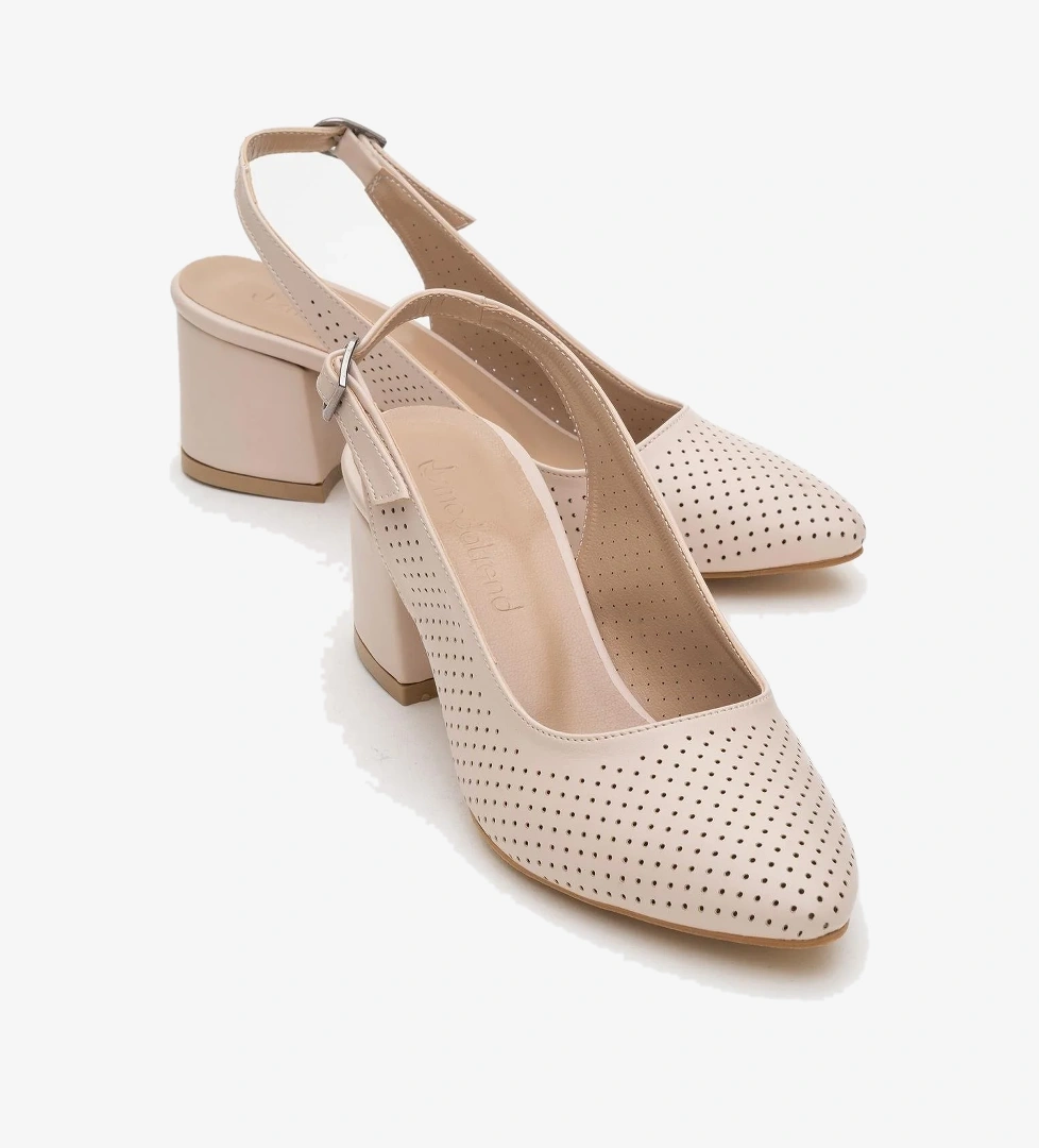 Ccway Zımbalı Açık Kadın Topuklu Sandalet Ten Si̇yah Ci̇lt model görseli