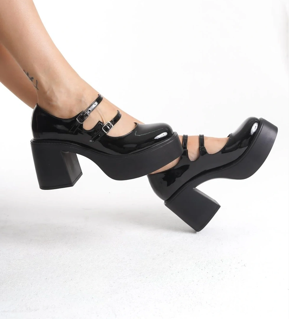 Modabuymuş Ciza Siyah Rugan Mary Jane Yüksek Platform Topuklu Çift Bantlı Ayakkabı model görseli
