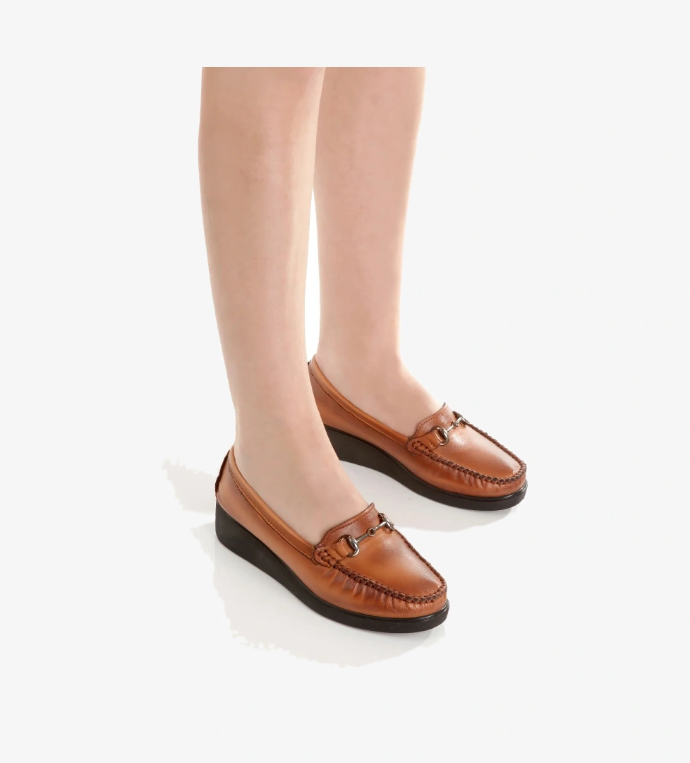 Modabuymuş Taap Taba Renk Hakiki Deri Anatomik Cırt Cırtlı Hafif Rahat Genç Anne Ayakkabısı model görseli