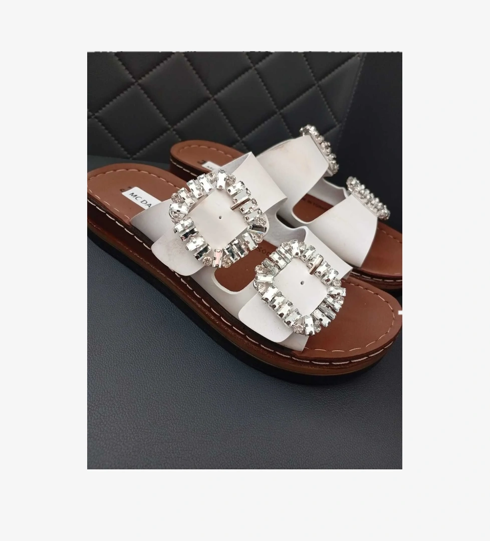 Mcdark 37145 Dolgu Topuklu Orotpedi̇k Di̇ki̇şli̇ Taban Taşli Terli̇k model görseli