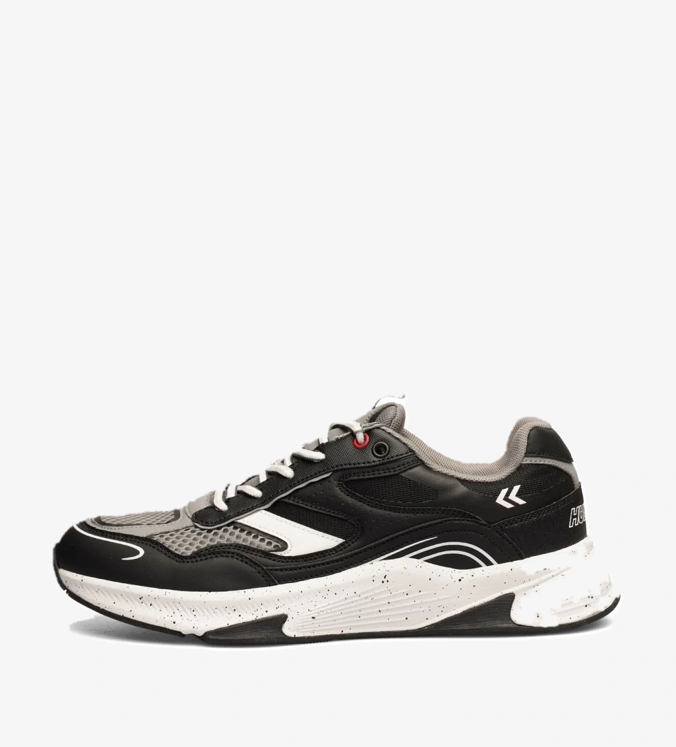 Hummel WIZA PERFORMANCE AYAKKABI model görseli