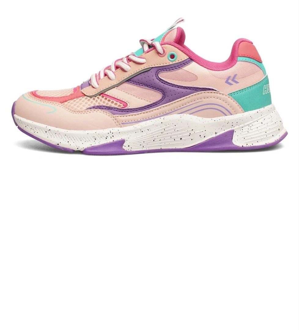 Hummel WIZA PERFORMANCE AYAKKABI model görseli