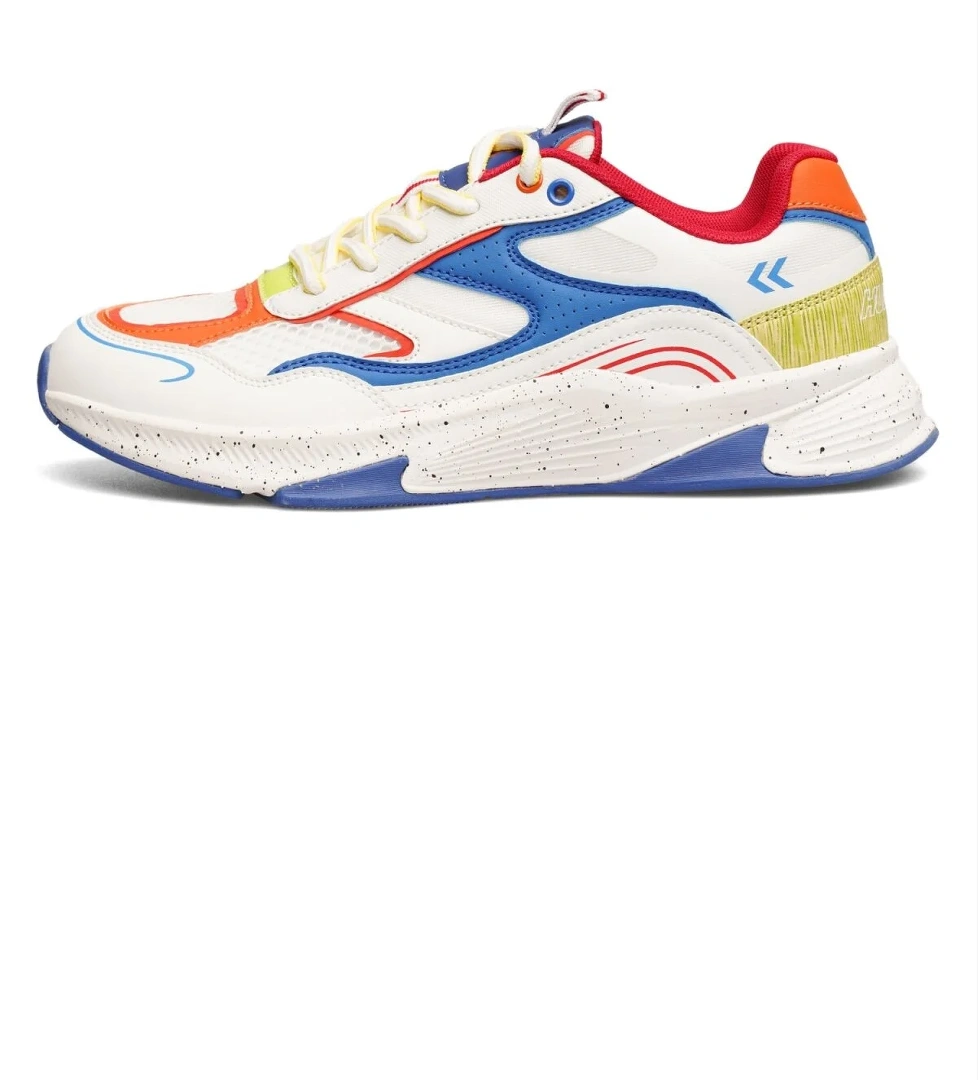 Hummel WIZA PERFORMANCE AYAKKABI model görseli